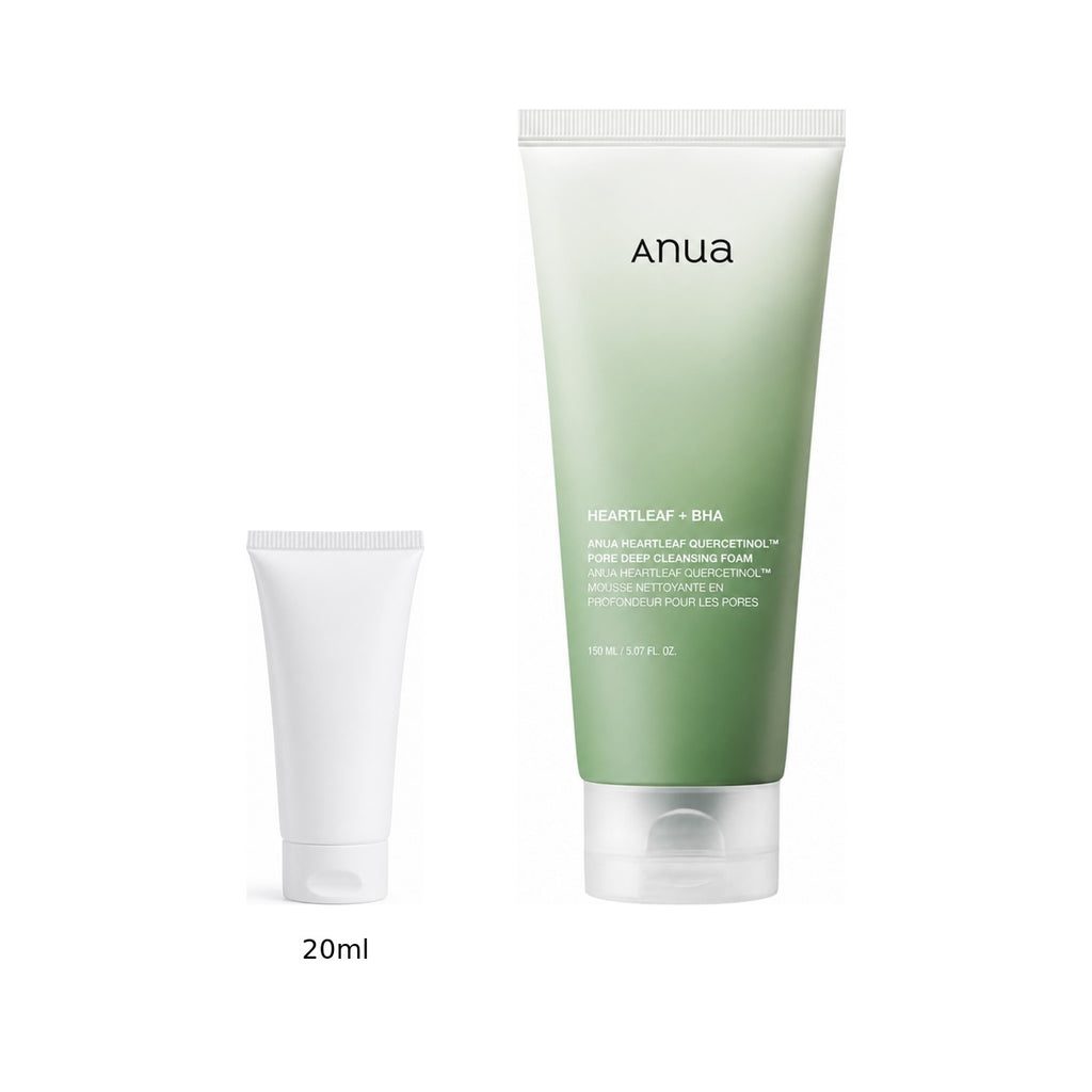 20ml sample tube next to the full-size Anua Heartleaf Quercetinol Pore Deep Cleansing Foam 150ml tube