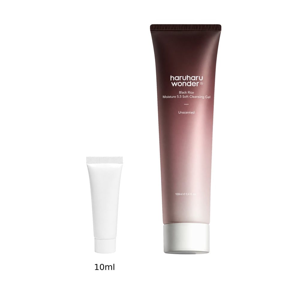 10ml sample tube next to the full-size Haruharu Wonder Black Rice Moisture 5.5 Soft Cleansing Gel 100ml tube